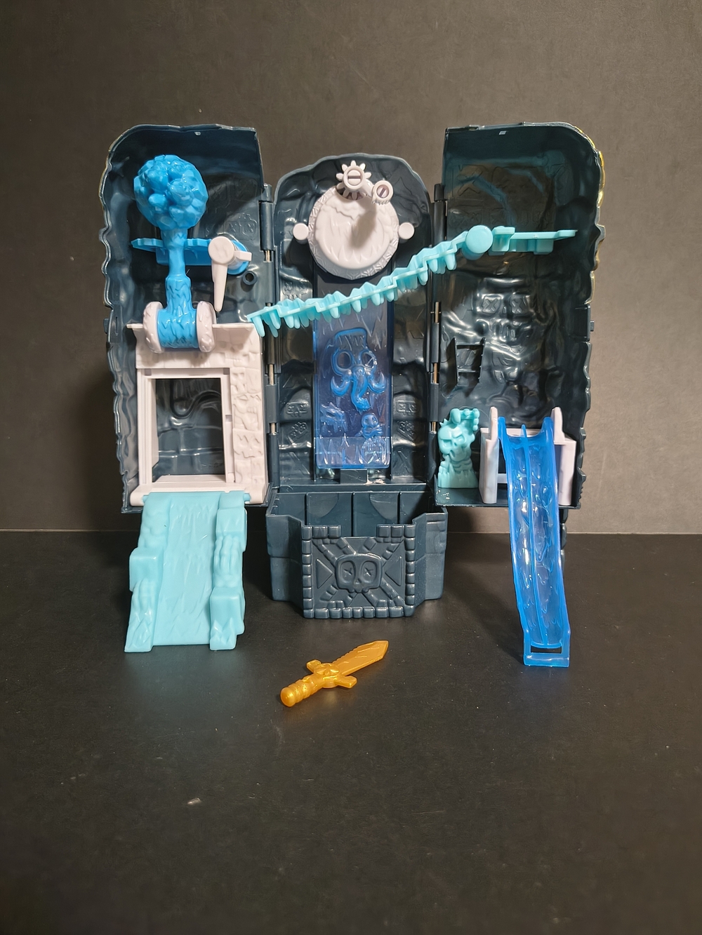 Treasure X Lost Lands Skull Island Frost Tower Fold Up Playset Toy by Moose